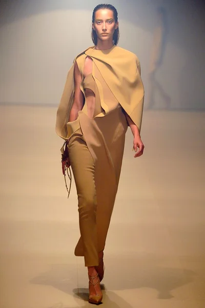 Look 2